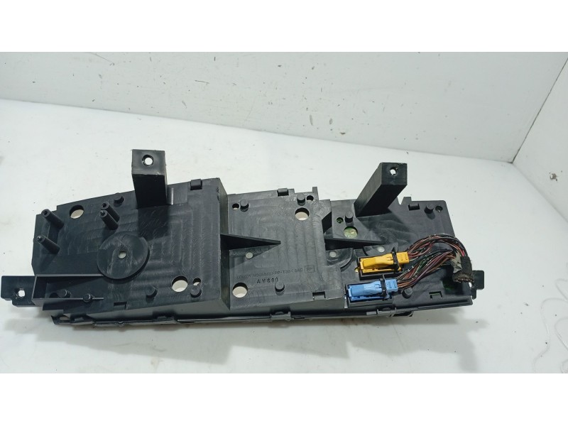 Recambio de cuadro instrumentos para nissan primera hatchback (p12) 1.6 referencia OEM IAM   