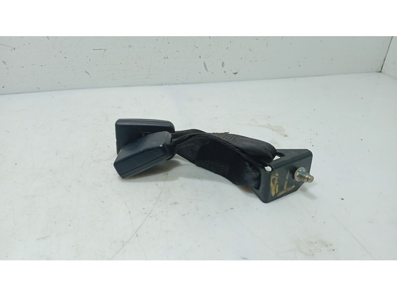 Recambio de anclaje cinturon trasero derecho para nissan primera hatchback (p12) 1.6 referencia OEM IAM   