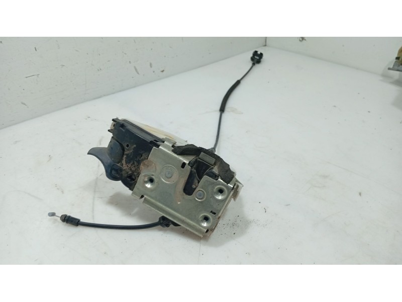 Recambio de cerradura puerta delantera izquierda para nissan primera hatchback (p12) 1.6 referencia OEM IAM   