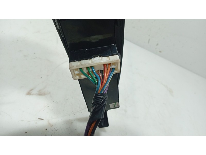 Recambio de mando elevalunas delantero izquierdo para nissan primera hatchback (p12) 1.6 referencia OEM IAM   