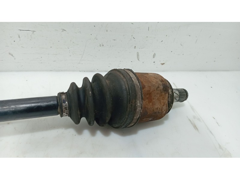 Recambio de transmision delantera izquierda para nissan primera hatchback (p12) 1.6 referencia OEM IAM   