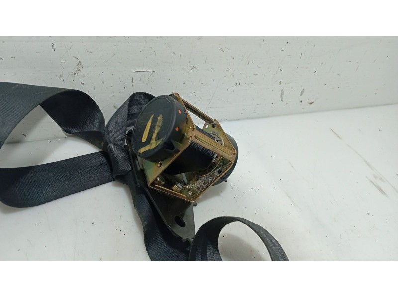 Recambio de cinturon seguridad trasero izquierdo para nissan primera hatchback (p12) 1.6 referencia OEM IAM   