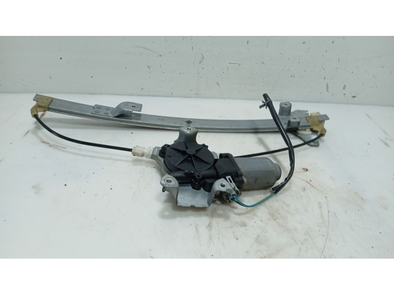 Recambio de elevalunas trasero izquierdo para nissan primera hatchback (p12) 1.6 referencia OEM IAM   