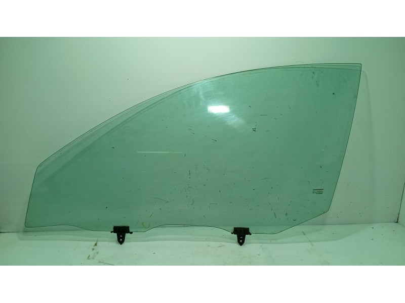 Recambio de luna delantera izquierda para nissan primera hatchback (p12) 1.6 referencia OEM IAM   