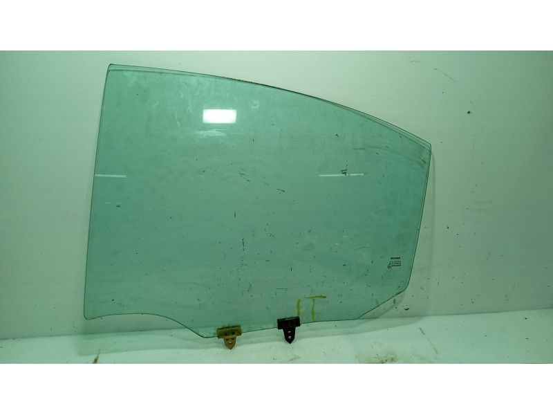 Recambio de luna trasera izquierda para nissan primera hatchback (p12) 1.6 referencia OEM IAM   