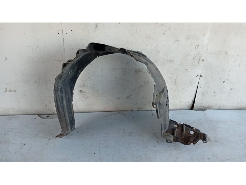 Recambio de paso de rueda delantero izquierdo para nissan primera hatchback (p12) 1.6 referencia OEM IAM   