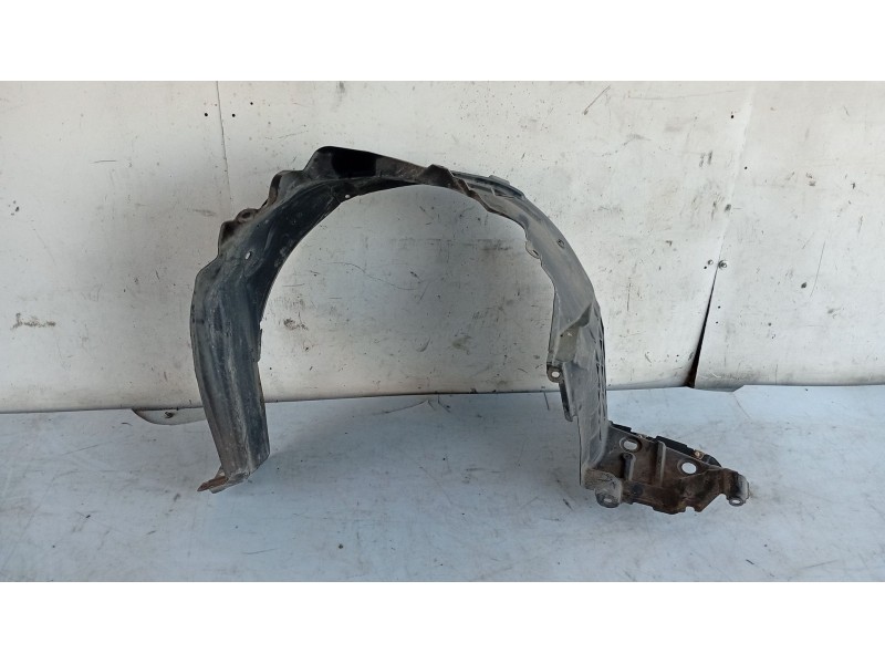 Recambio de paso de rueda delantero izquierdo para nissan primera hatchback (p12) 1.6 referencia OEM IAM   