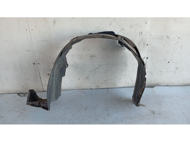 Recambio de paso de rueda delantero izquierdo para nissan primera hatchback (p12) 1.6 referencia OEM IAM   