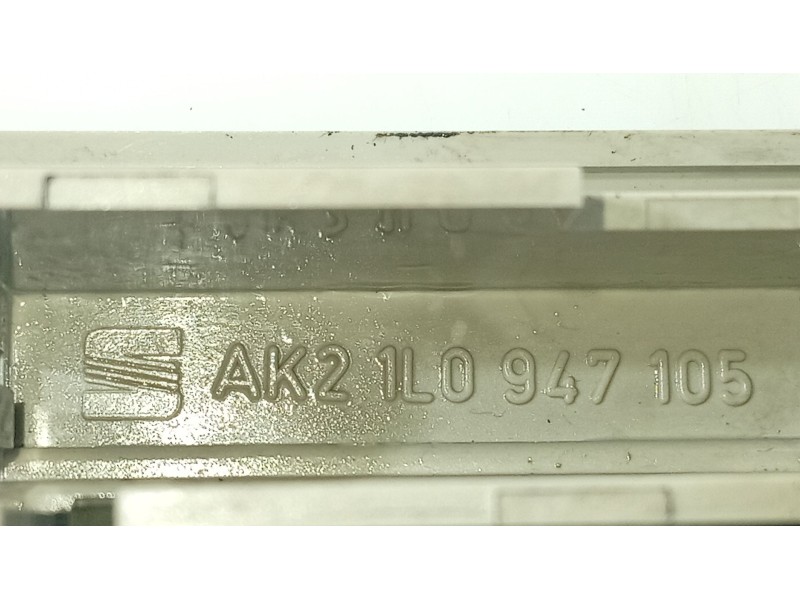 Recambio de luz interior para seat toledo i (1l2) 1.8 16v referencia OEM IAM   