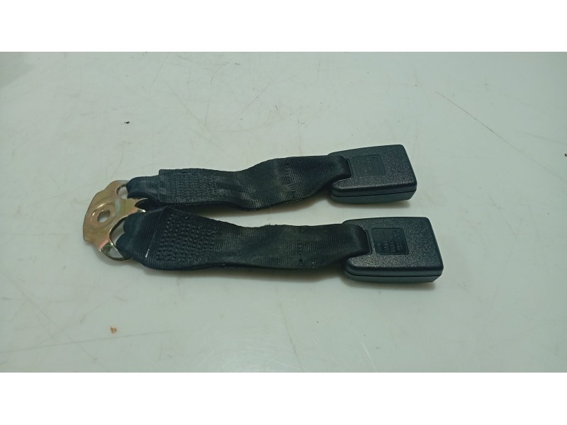 Recambio de anclaje cinturon trasero derecho para seat toledo i (1l2) 1.8 16v referencia OEM IAM   
