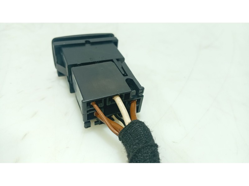 Recambio de mando elevalunas delantero derecho para seat toledo i (1l2) 1.8 16v referencia OEM IAM   