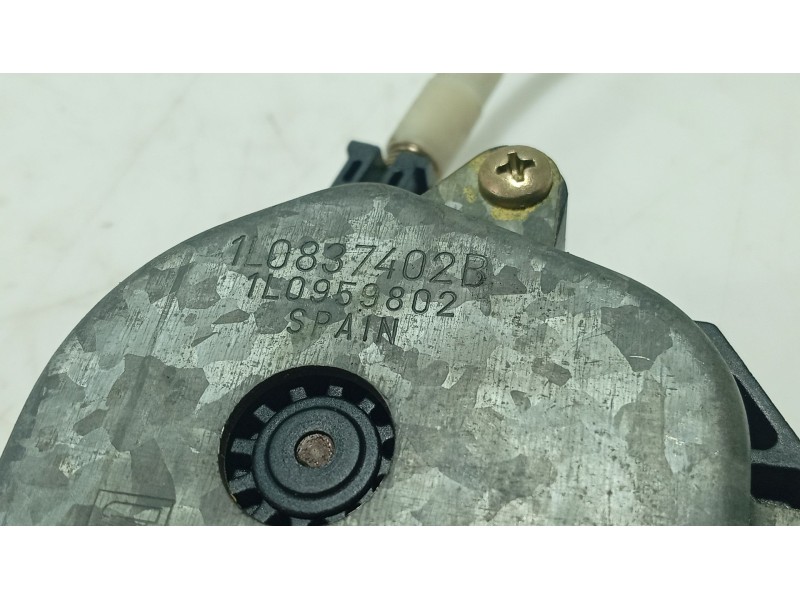 Recambio de elevalunas delantero derecho para seat toledo i (1l2) 1.8 16v referencia OEM IAM   