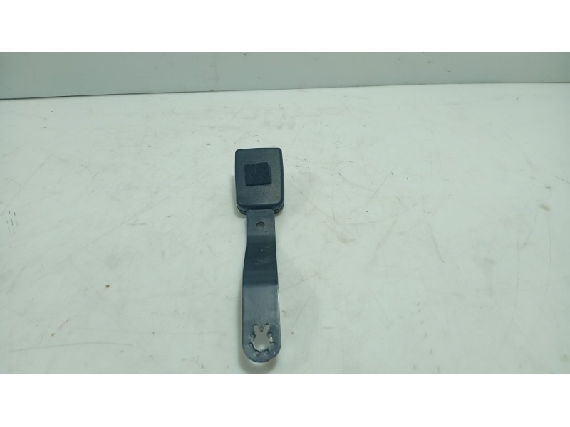Recambio de anclaje cinturon delantero derecho para seat toledo i (1l2) 1.8 16v referencia OEM IAM   