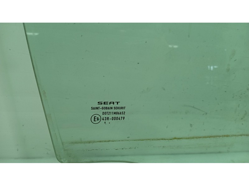 Recambio de luna delantera derecha para seat toledo iii (5p2) 1.6 referencia OEM IAM 5P0845202  