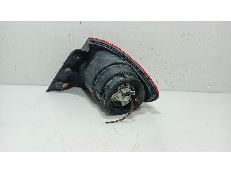 Recambio de piloto trasero izquierdo para seat toledo iii (5p2) 1.6 referencia OEM IAM 5P5945111A9B9  
