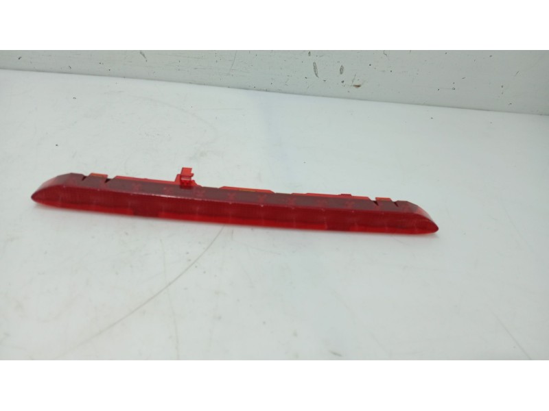 Recambio de luz central de freno para seat toledo iii (5p2) 1.6 referencia OEM IAM   