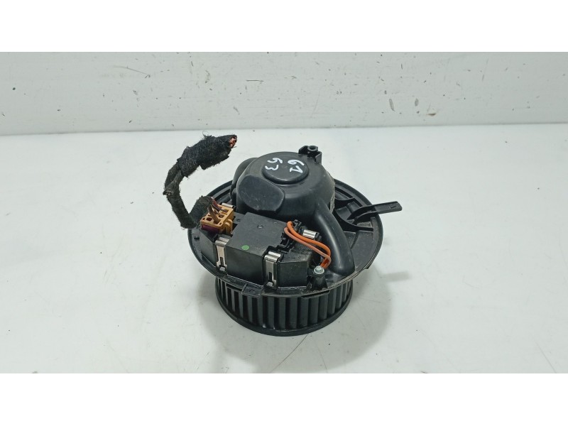 Recambio de ventilador calefaccion para seat toledo iii (5p2) 1.6 referencia OEM IAM 1K1820015Q  