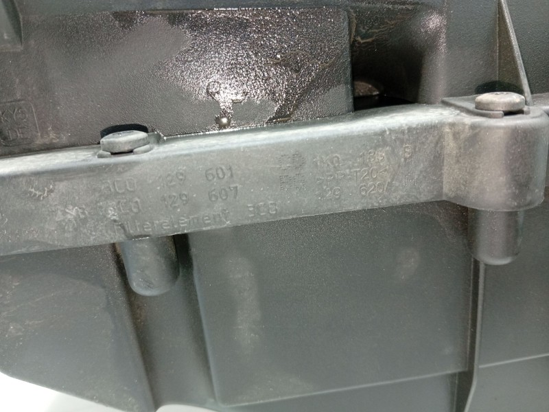 Recambio de caja filtro de aire para volkswagen passat b7 (362) 2.0 tdi referencia OEM IAM   