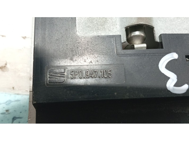 Recambio de luz interior para seat toledo iii (5p2) 1.6 referencia OEM IAM   