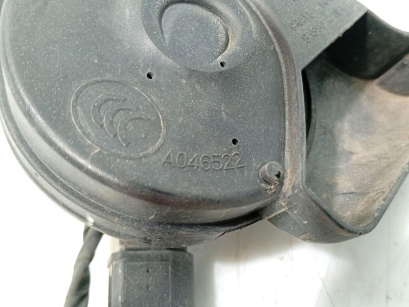 Recambio de claxon para volkswagen passat b7 (362) 2.0 tdi referencia OEM IAM 3AA951223B / 3AA951221B  