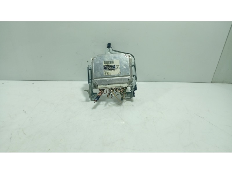 Recambio de centralita motor uce para toyota yaris (_p1_) 1.3 (scp12_, scp13_) referencia OEM IAM   