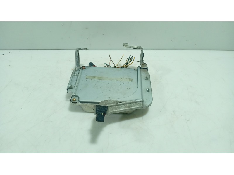 Recambio de centralita motor uce para toyota yaris (_p1_) 1.3 (scp12_, scp13_) referencia OEM IAM   