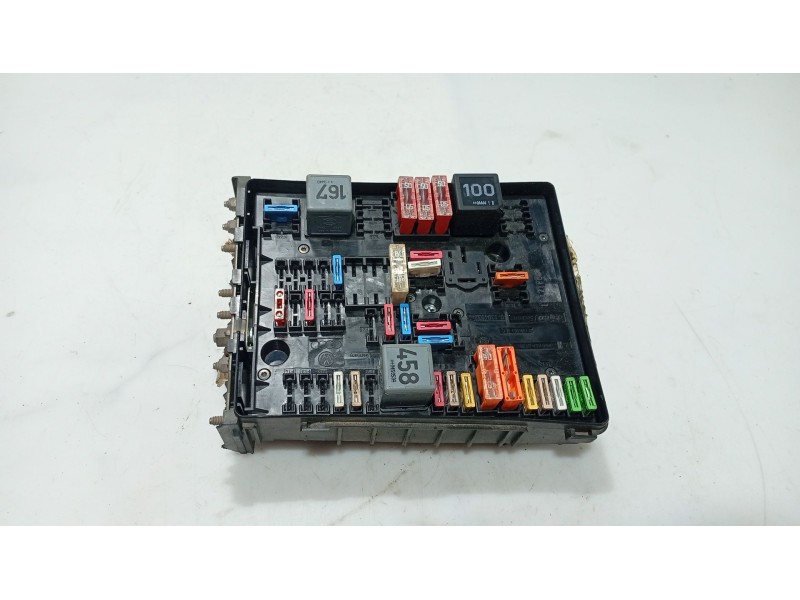 Recambio de caja reles / fusibles para seat toledo iii (5p2) 1.6 referencia OEM IAM 1K0937124K  