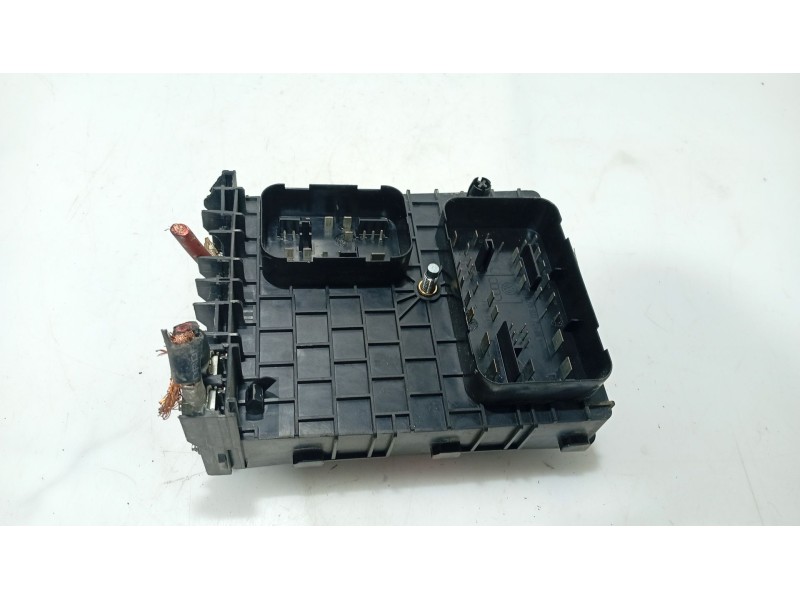 Recambio de caja reles / fusibles para seat toledo iii (5p2) 1.6 referencia OEM IAM 1K0937124K  