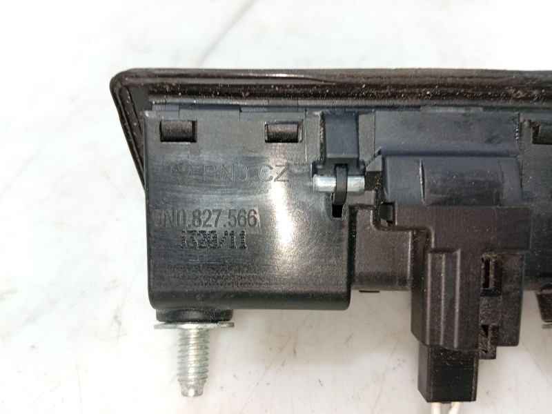 Recambio de maneta porton para volkswagen passat b7 (362) 2.0 tdi referencia OEM IAM 5N0827566T  