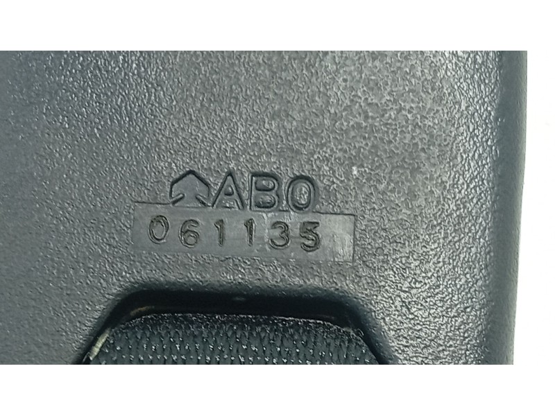 Recambio de anclaje cinturon trasero derecho para toyota yaris (_p1_) 1.3 (scp12_, scp13_) referencia OEM IAM   