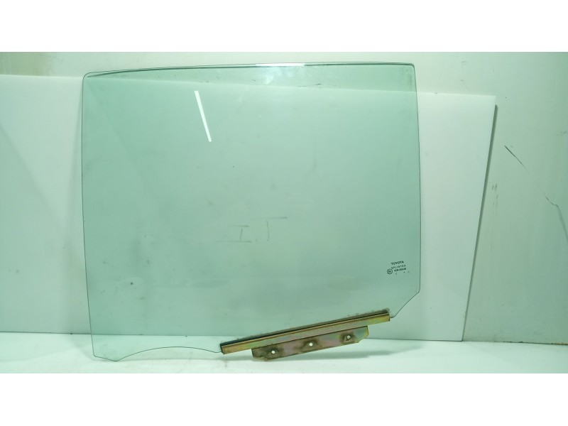 Recambio de luna trasera izquierda para toyota yaris (_p1_) 1.3 (scp12_, scp13_) referencia OEM IAM 681400D010  