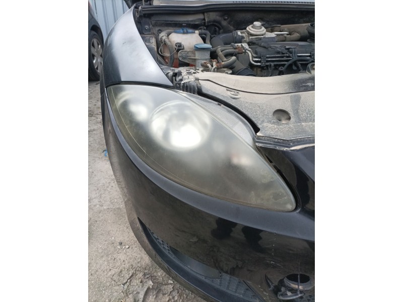 Recambio de faro derecho para seat leon (1p1) 1.9 tdi referencia OEM IAM 5P1941006E  