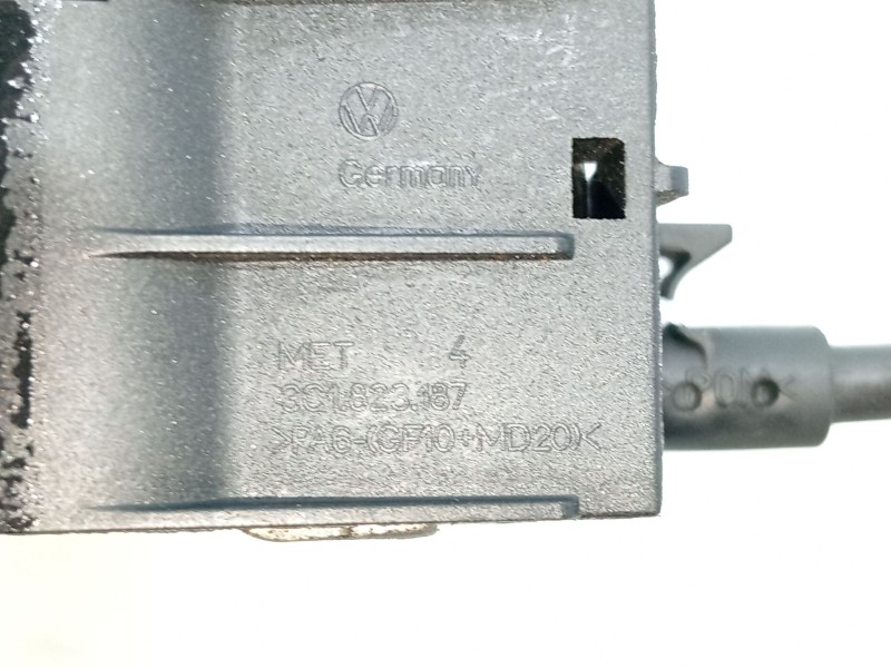 Recambio de cerradura capot para volkswagen passat b7 (362) 2.0 tdi referencia OEM IAM 3AB823509C  