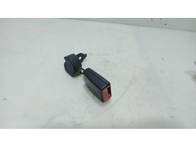 Recambio de anclaje cinturon trasero derecho para seat toledo iii (5p2) 1.6 referencia OEM IAM   