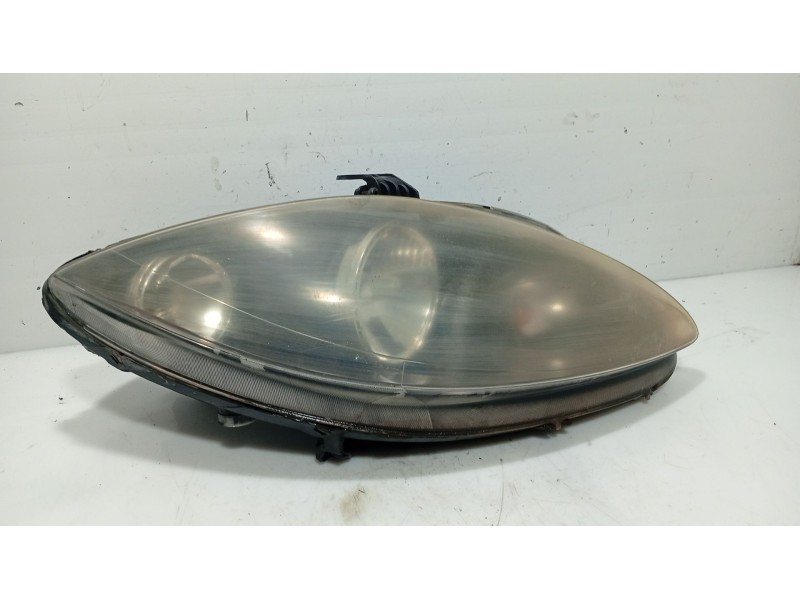 Recambio de faro derecho para seat toledo iii (5p2) 1.6 referencia OEM IAM 5P1941006E  