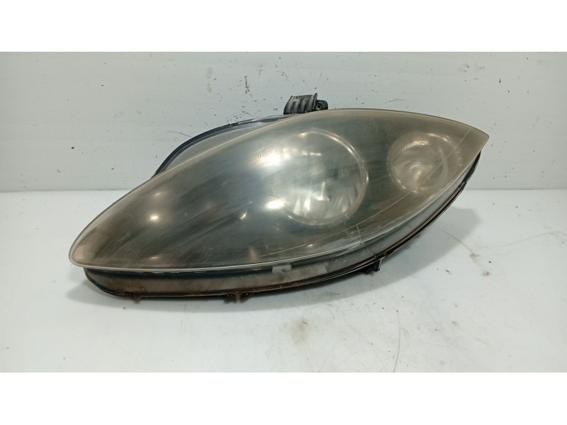 Recambio de faro izquierdo para seat toledo iii (5p2) 1.6 referencia OEM IAM 5P1941005E  