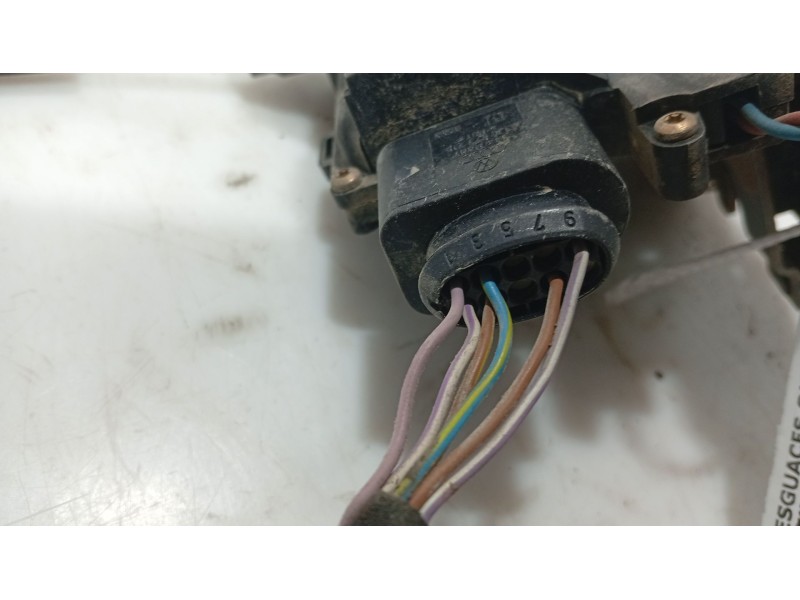 Recambio de cerradura puerta delantera derecha para seat toledo iii (5p2) 1.6 referencia OEM IAM 3D1837016AC  