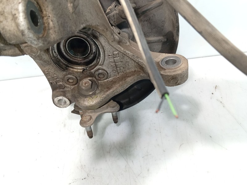 Recambio de mangueta delantera derecha para volkswagen passat b7 (362) 2.0 tdi referencia OEM IAM 3C0407254F  