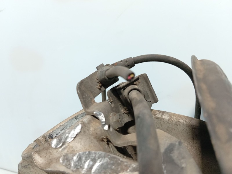 Recambio de mangueta delantera izquierda para volkswagen passat b7 (362) 2.0 tdi referencia OEM IAM 3C0407253F  