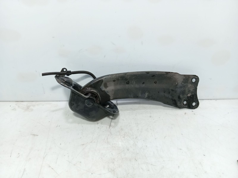 Recambio de brazo suspension trasero izquierdo para volkswagen passat b7 (362) 2.0 tdi referencia OEM IAM   