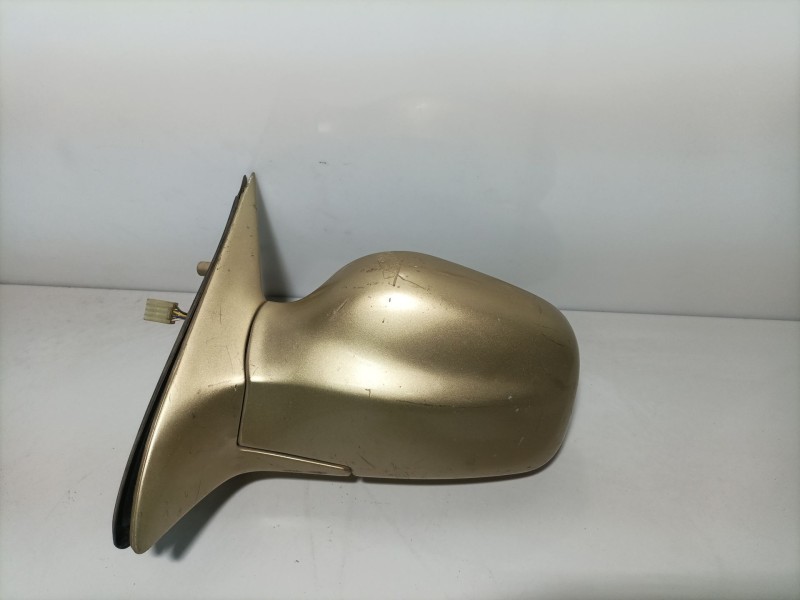 Recambio de retrovisor izquierdo para ssangyong musso 2.9 tdi grand lux referencia OEM IAM 7898005061LAK  