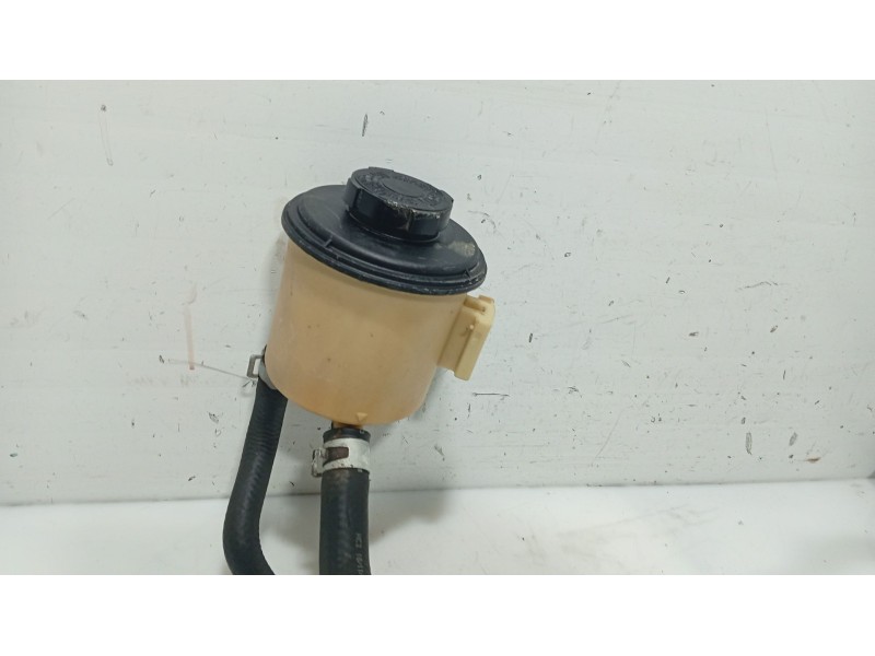 Recambio de deposito liquido direccion para nissan primera hatchback (p12) 1.6 referencia OEM IAM   