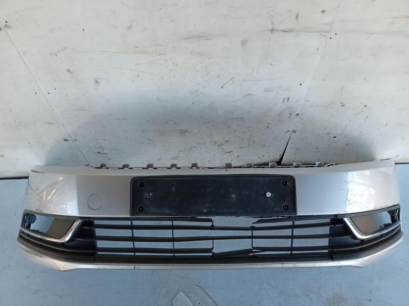 Recambio de paragolpes delantero para volkswagen passat b7 (362) 2.0 tdi referencia OEM IAM 3AA807221GRU  