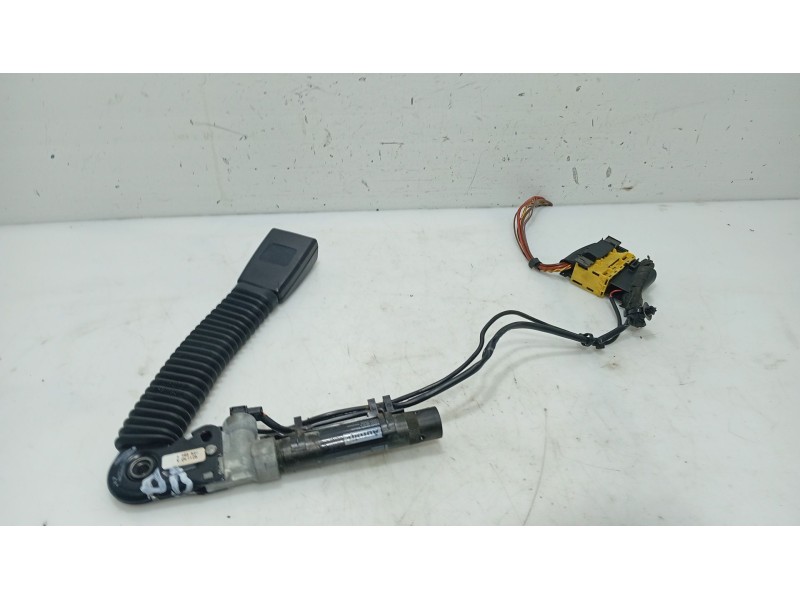 Recambio de anclaje cinturon delantero derecho para bmw 5 (e60) 525 d referencia OEM IAM   