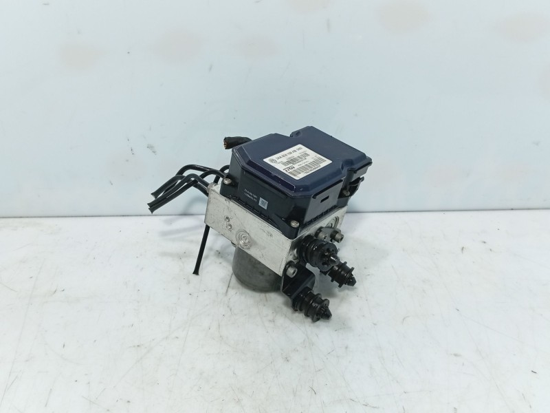 Recambio de abs para volkswagen passat b7 (362) 2.0 tdi referencia OEM IAM 3AA614109AB K03GNO43004107 5620R430041011146