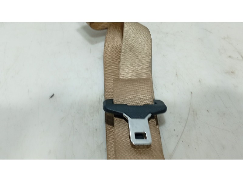 Recambio de cinturon seguridad trasero central para bmw 5 (e60) 525 d referencia OEM IAM 72119132818  