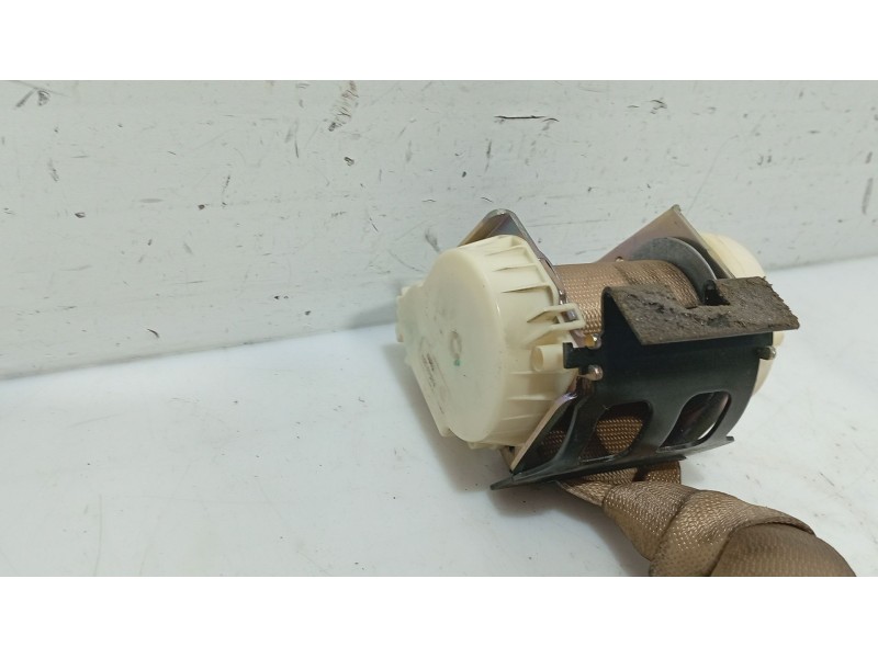 Recambio de cinturon seguridad trasero central para bmw 5 (e60) 525 d referencia OEM IAM 72119132818  