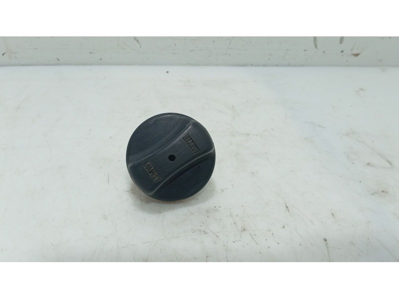 Recambio de tapon combustible para bmw 5 (e60) 525 d referencia OEM IAM 16117222330  