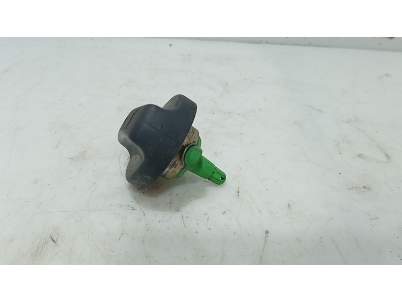 Recambio de tapon combustible para bmw 5 (e60) 525 d referencia OEM IAM 16117222330  