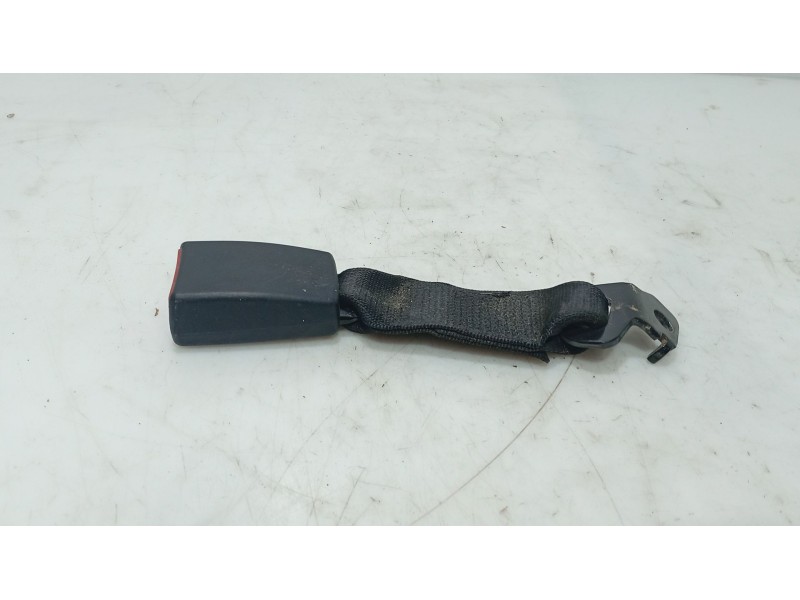 Recambio de anclaje cinturon trasero izquierdo para bmw 5 (e60) 525 d referencia OEM IAM   